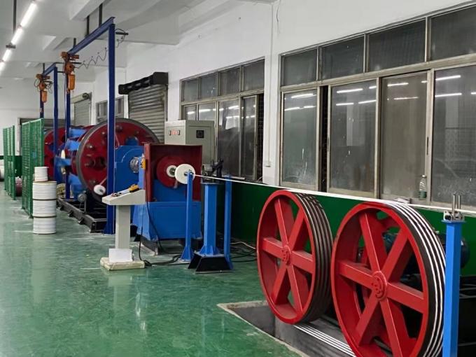 Professional Factory Customized 120º C XLPE Insulated Wire for Cars